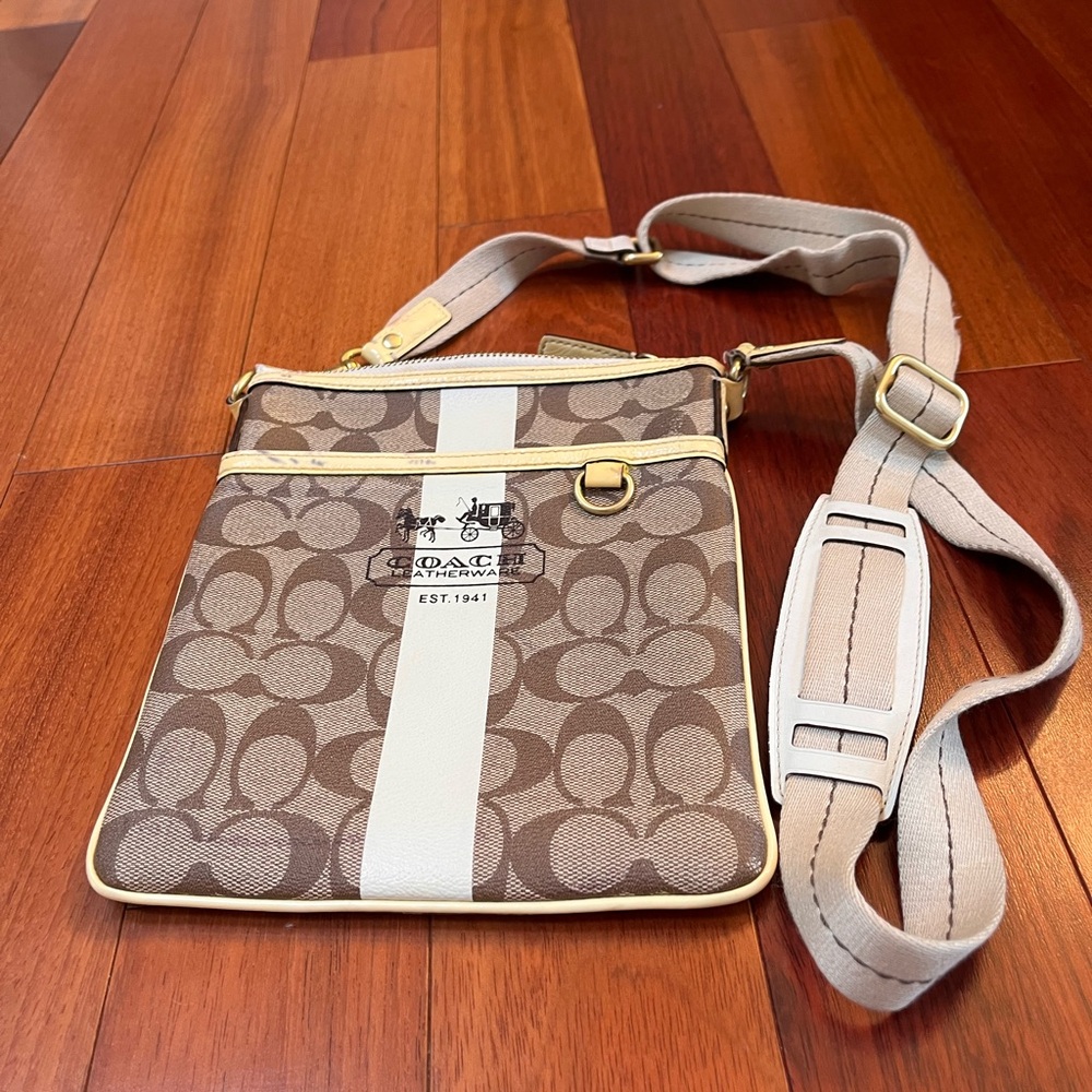 Coach Signature Stripe Swingpack Crossbody Tan Cream Gold Hardware